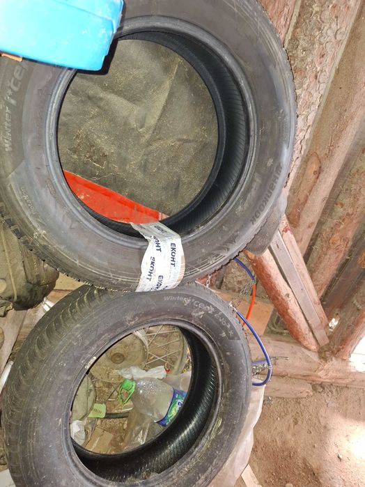 Продавам 4 броя зимни гуми hankook 225/65/17
