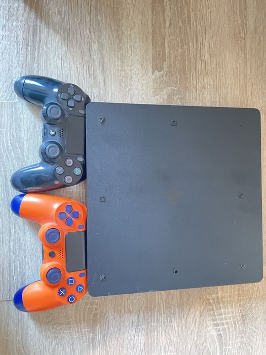 PlayStation 4 condiție bună