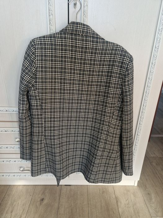 Срочно продам пиджак