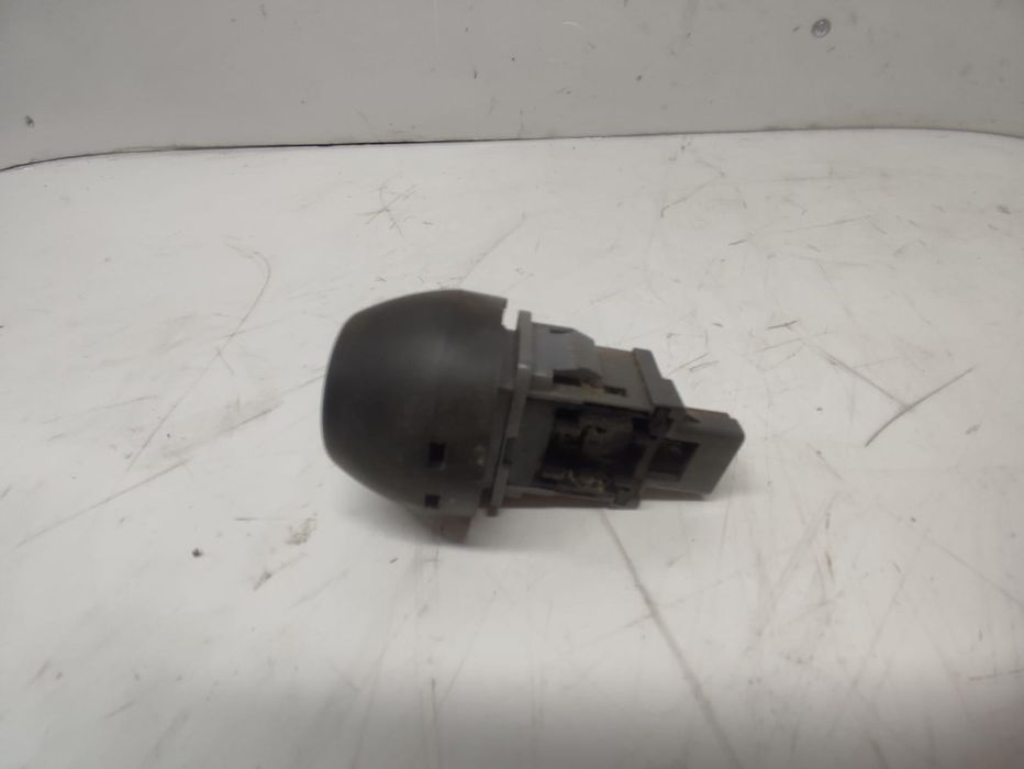 Buton avarii 15b060 Toyota RAV4 3 (XA30) (2005 - 2010)