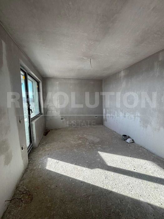 Двуетажна къща в с. Гурмазово