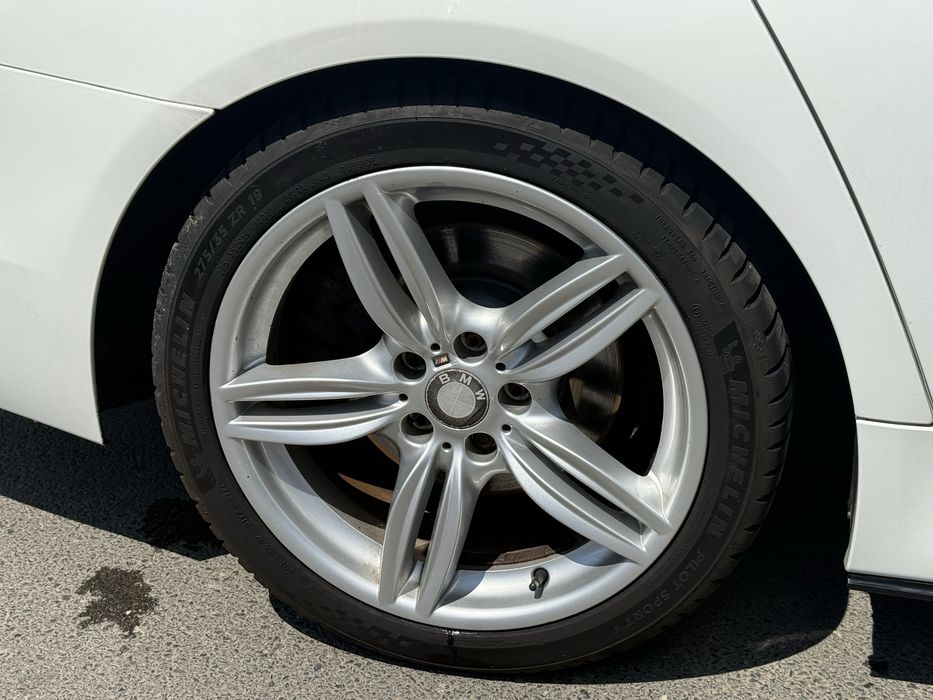 Dezmembrari bmw F10 520d M-Sport  fata completa usi bara capota far jante