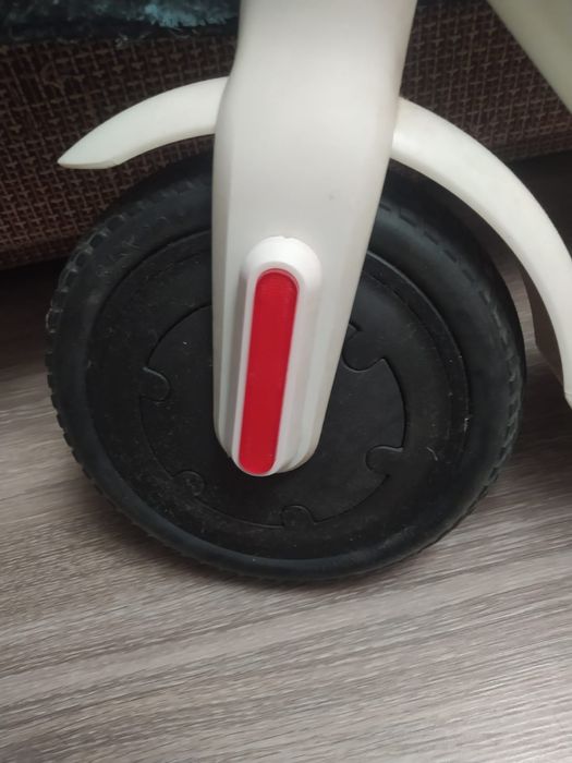 Продам Электросамокат Xiaomi