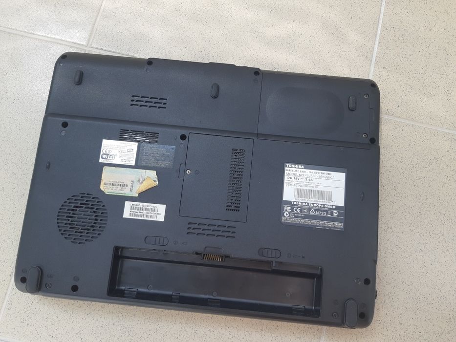 Лаптоп Toshiba Satellite L300