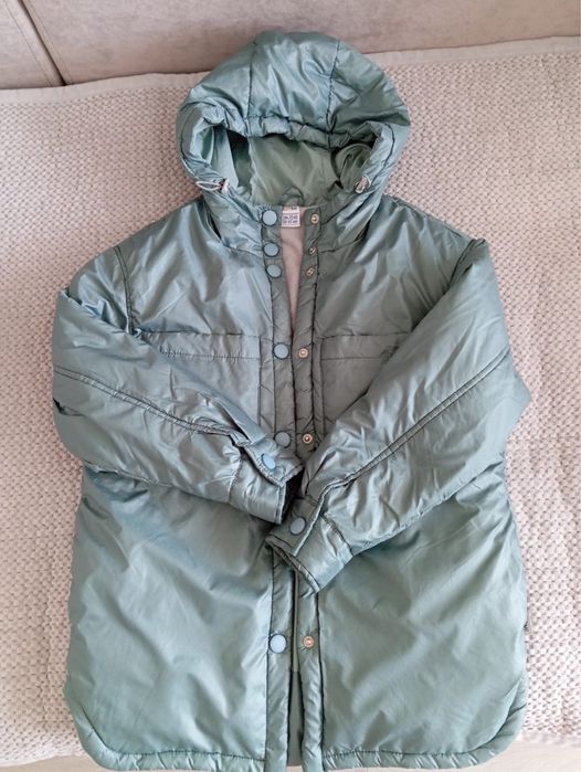 Продам куртку на девочку 10-11 лет