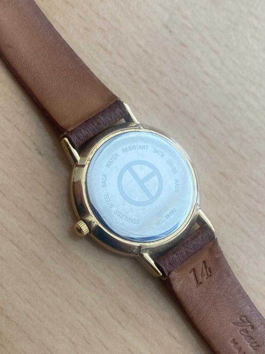 Ceas de dama Claude Bernard aurit