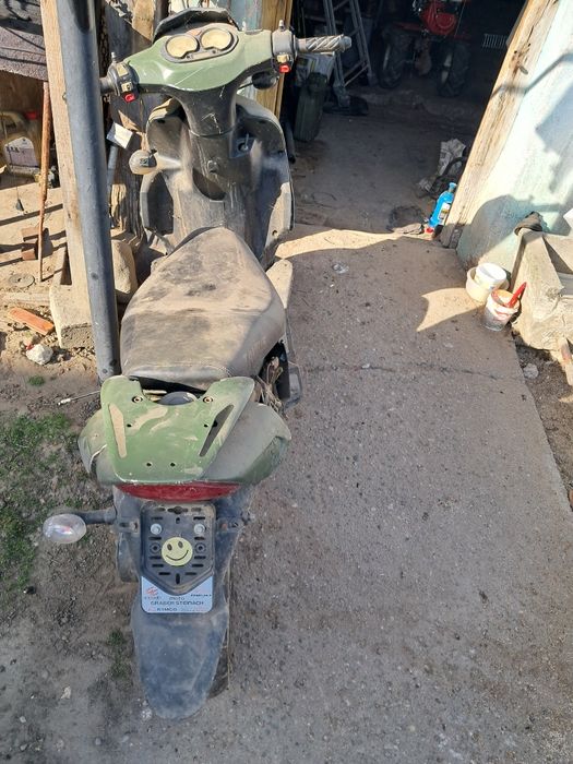 Vând scuter 80cc și un atv 125 cc