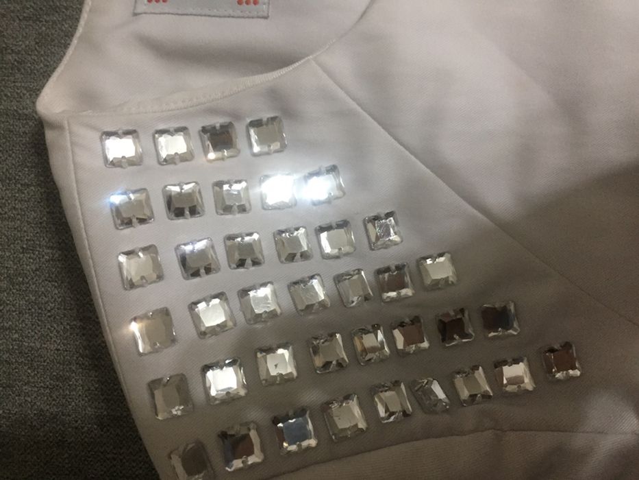 Белый пиджак