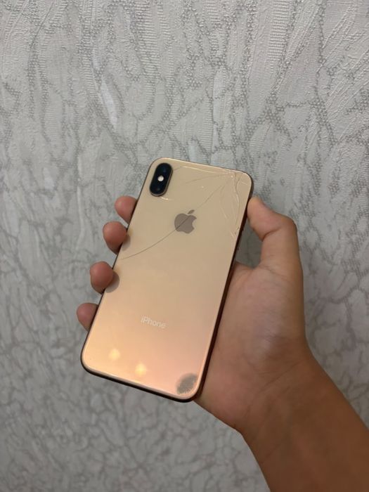 iPhone  xs 64 гб