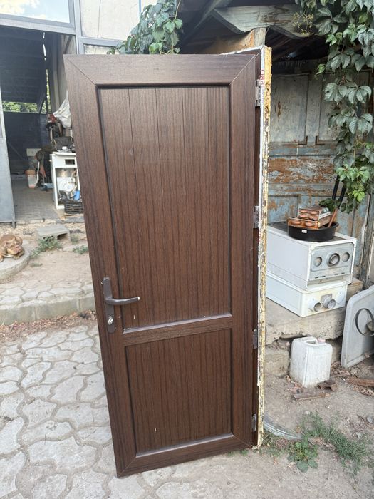 Продам дверь межкомнатную