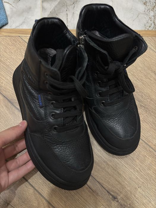 Продам зимние ботинки в идеальном состоянии