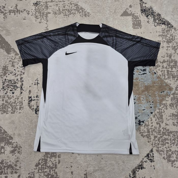 Футбольная форма , верх , размер XL