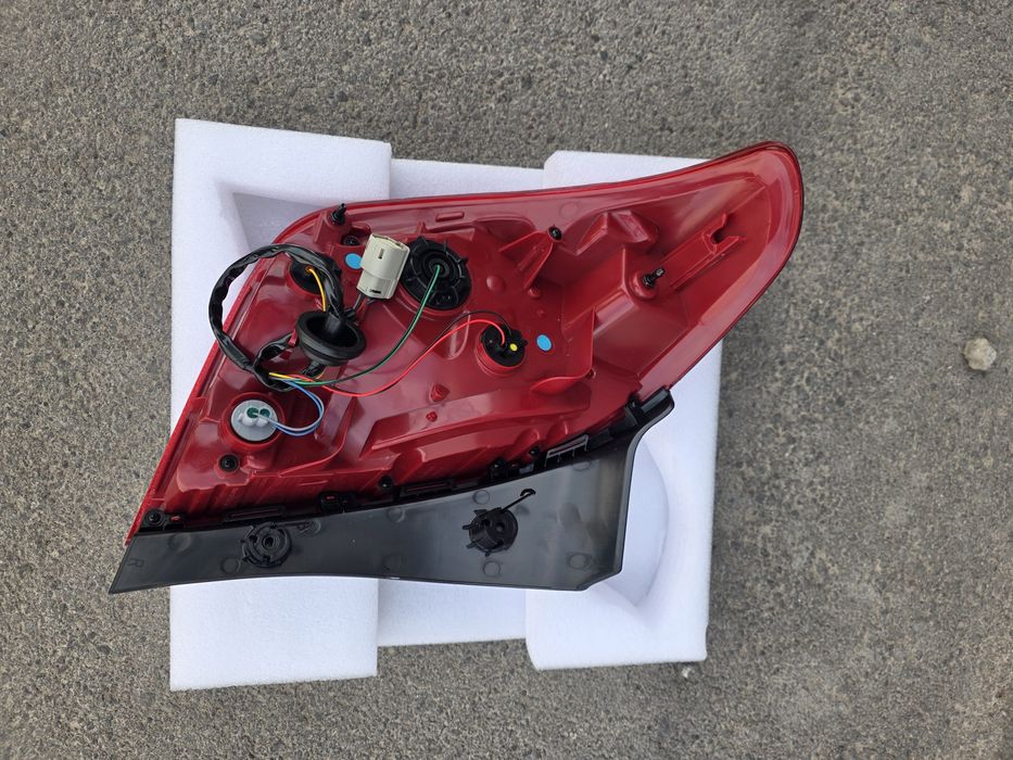 Tracker 1 premier orqa fara stop