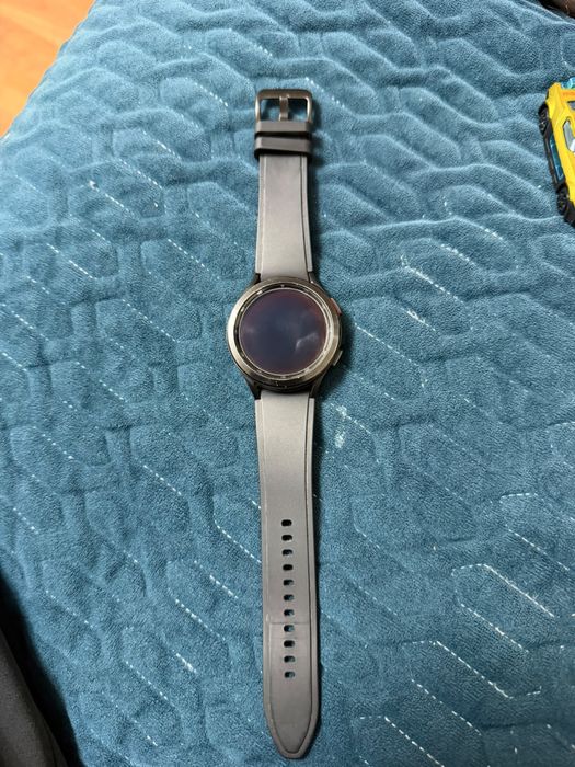 Продается часы galaxy watch4