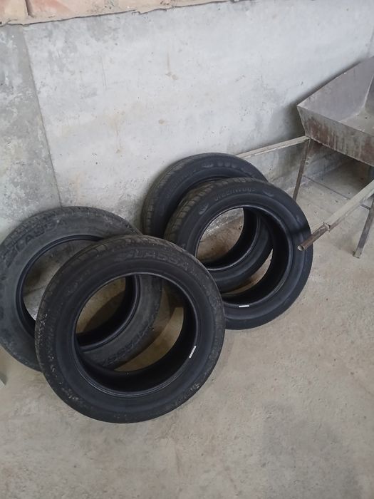 Шина 195/60 R15 урта холатда