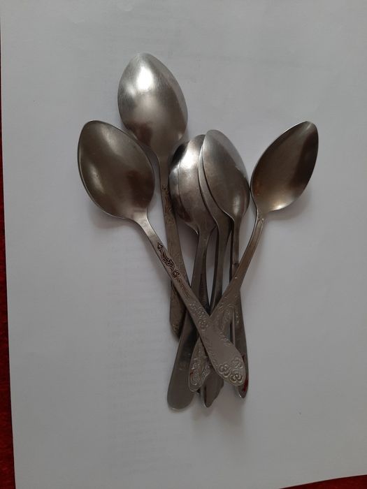 Столовые приборы.