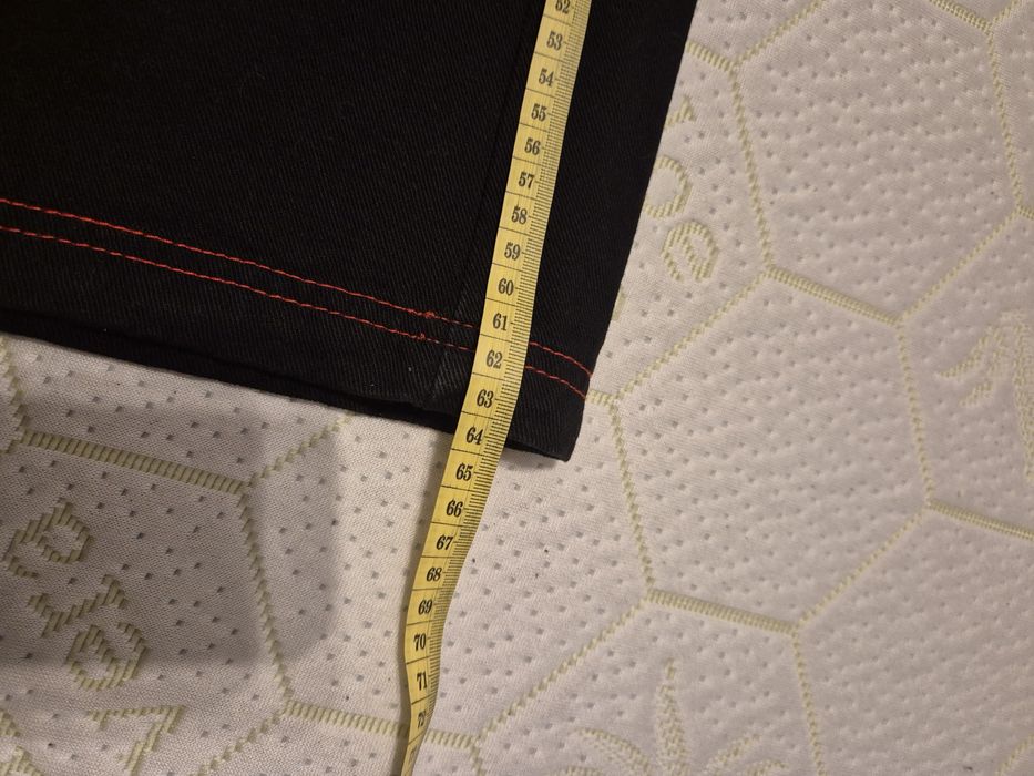 Pantaloni scurți baggy broderie roșie Y2K