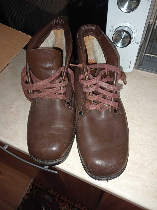 чисто нови боти № 41 естествена кожа телешки бокс .