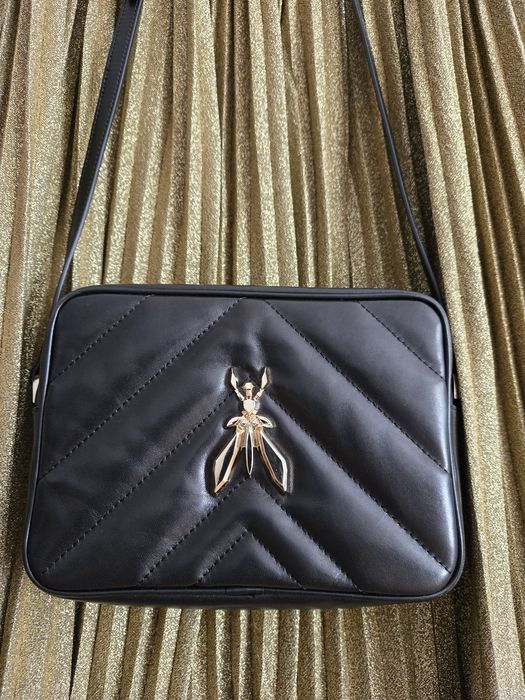 Geantă crossbody Patrizia Pepe, piele, neagră