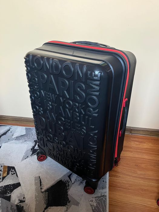 Големи, малки и средни куфари - нови