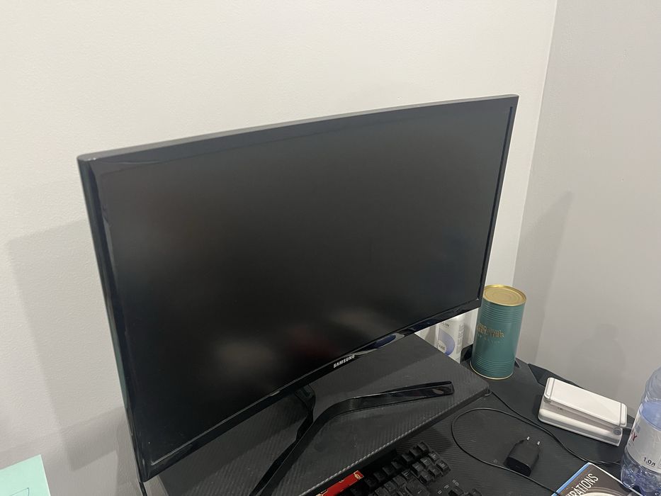 Монитор Samsung