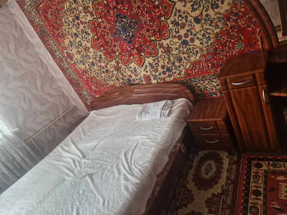 Спальный гарнитур ковры палас