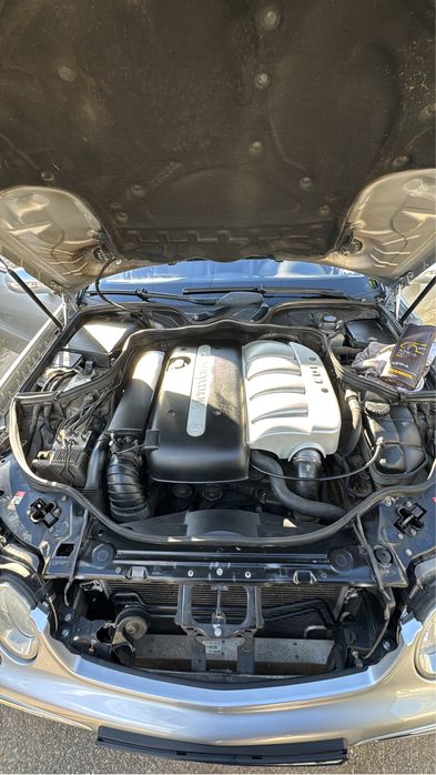 Mercedes-Benz W211 Avantgarde 2.2 CDI,150 CP,2003-Foarte întreținut