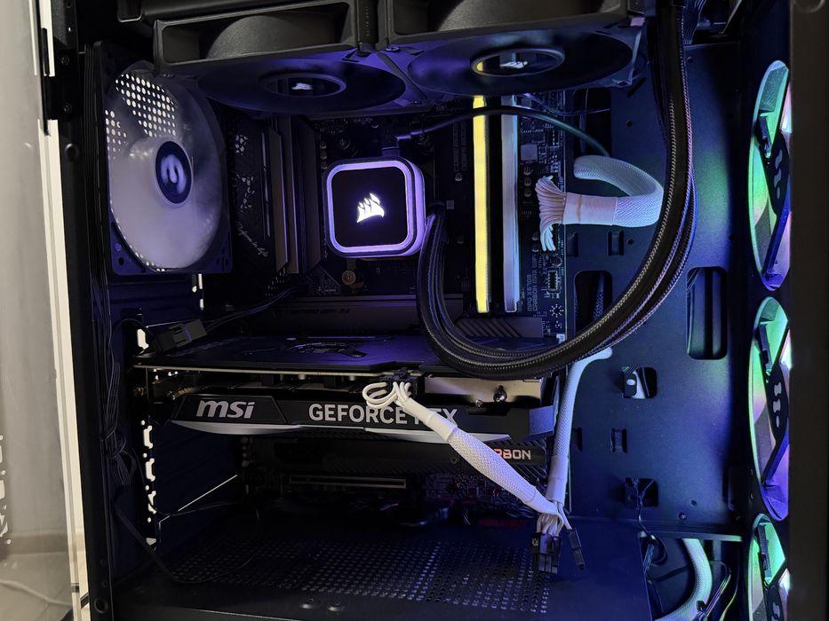 PC GAMING - RTX 4070, Ryzen 7 5800x, 4TB SSD, 16GB RAM