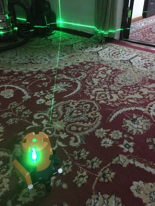 Lazer uroven 3D tochkali
