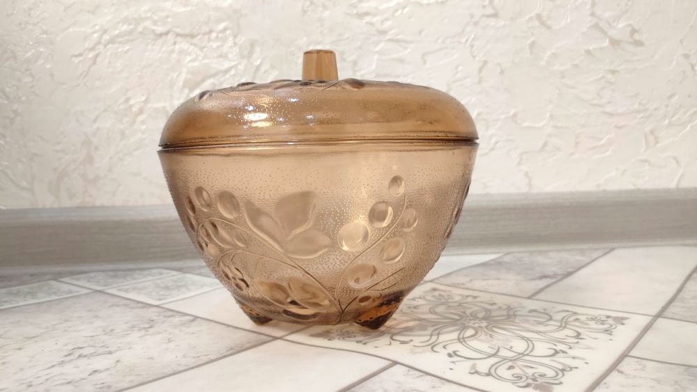 Продам компотницу.