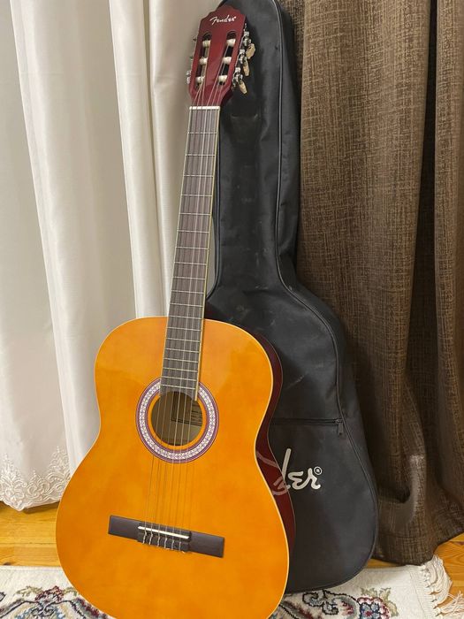 GITARA SOTILADI holati yaxshi  manzil toshkent chilonzorda qiziqganlar