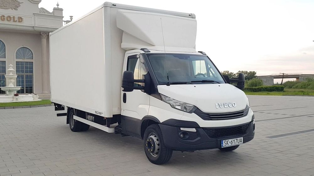 Iveco dayli 72c21 izoterma cu Lift 2017  recent adus în România 35c15 50c17  35c18 70c18 35c17 35s18 ( Mercedes Renault Fiat Crafter )