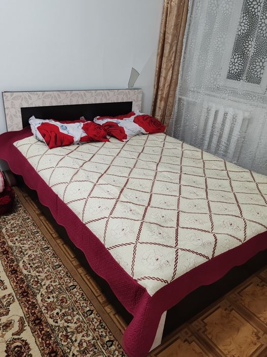 Продам кравать 2-х спалка В очень хорошем состоянии не скрепит