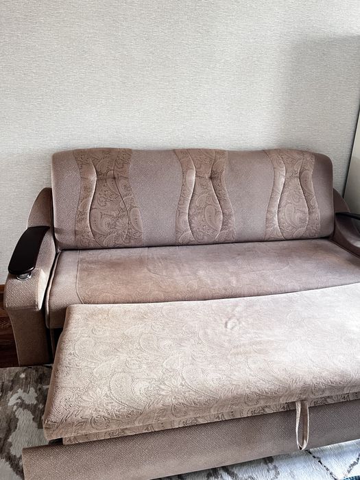 Продается  диван