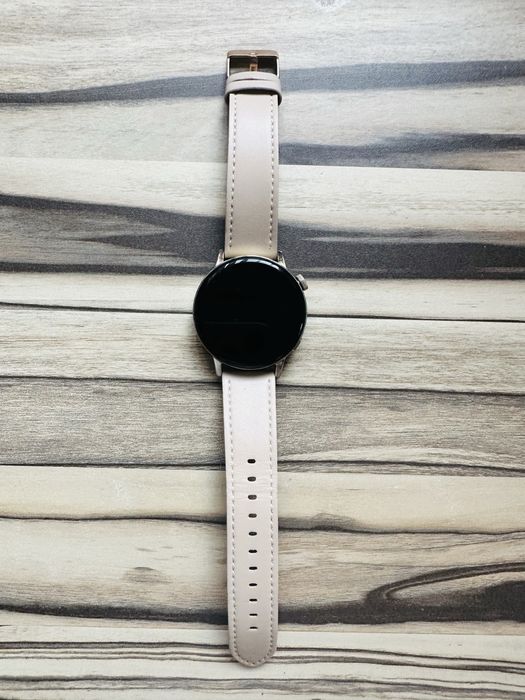 Huawei watch GT 3  /42 mm/ с много допълнителни каишки