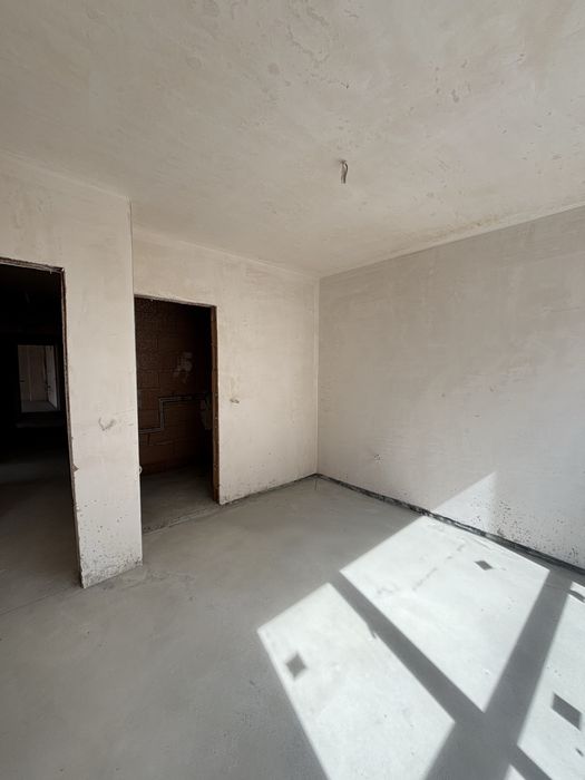 Тристаен апартамент в Левски