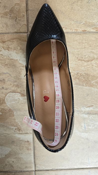 Pantofi eleganti