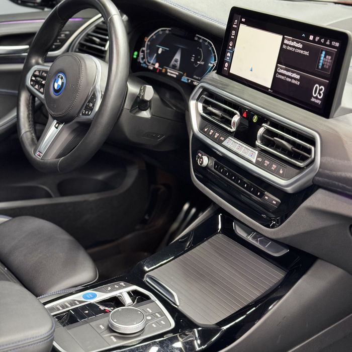 BMW iX3 2023 электр