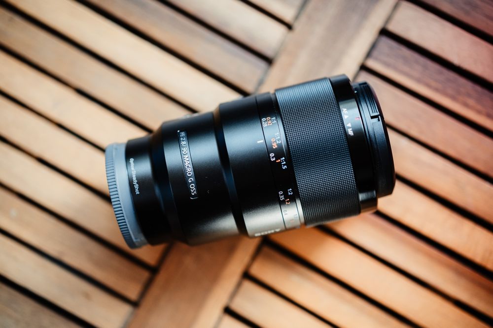 Vand obiectiv Sony 90 2.8 G Macro ca nou