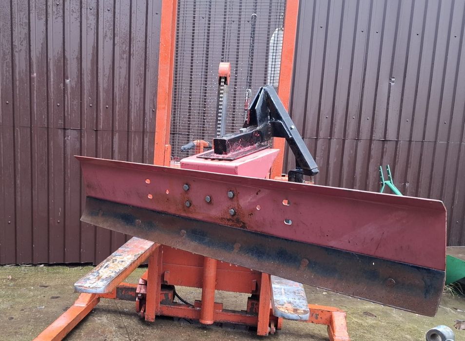 Tractor Kubota B7200 4x4 cositoare