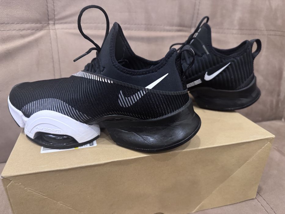 Чисто нови NIKE Air Zoom Superrep