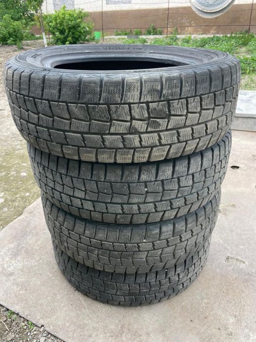 Продам шины 185/60R15. 84Q Dunlop
