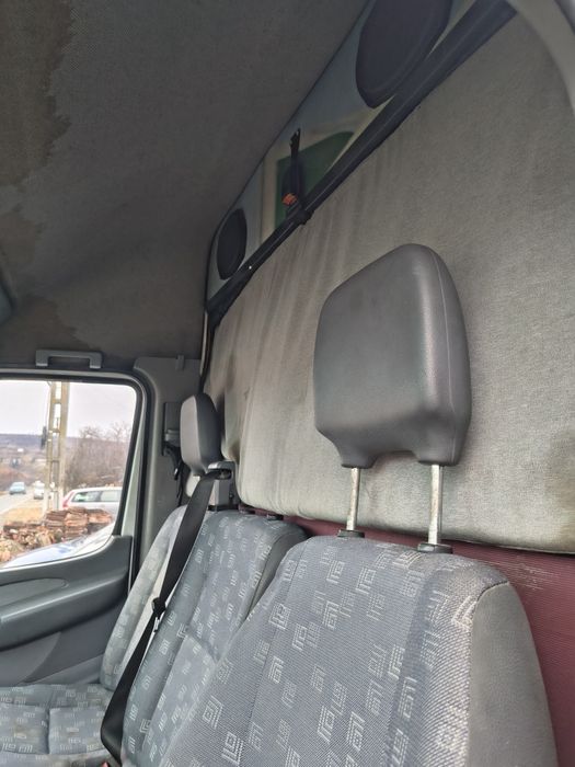 Vând Mercedes sprinter
