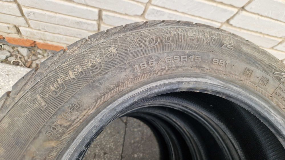 Продам шины 195/65/15