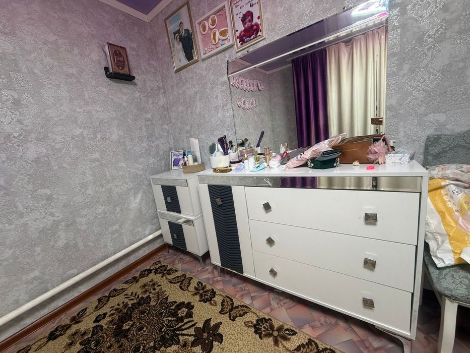 Продам спальный гарнитур
