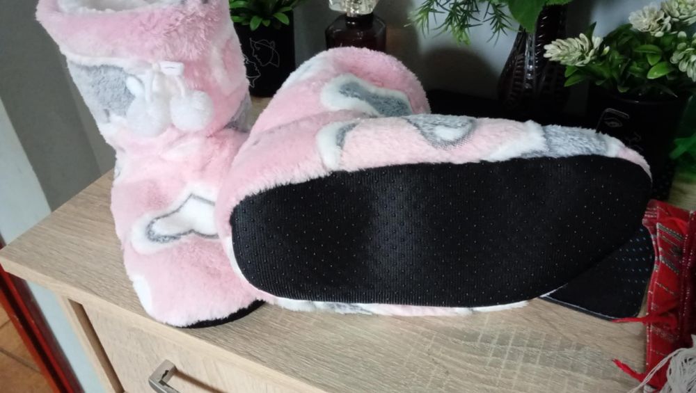 Botosei de casa super caldurosi
