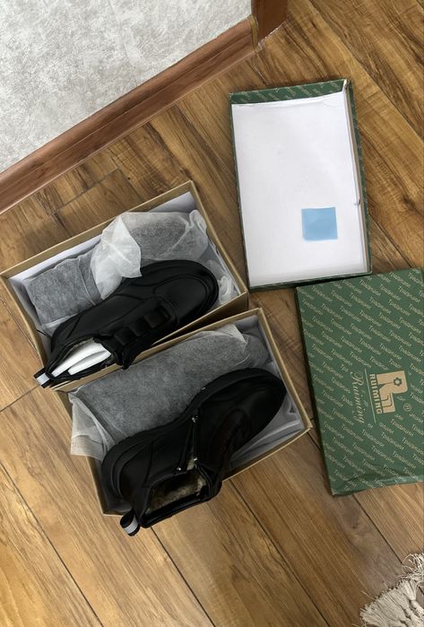 Новые мужские ботинки