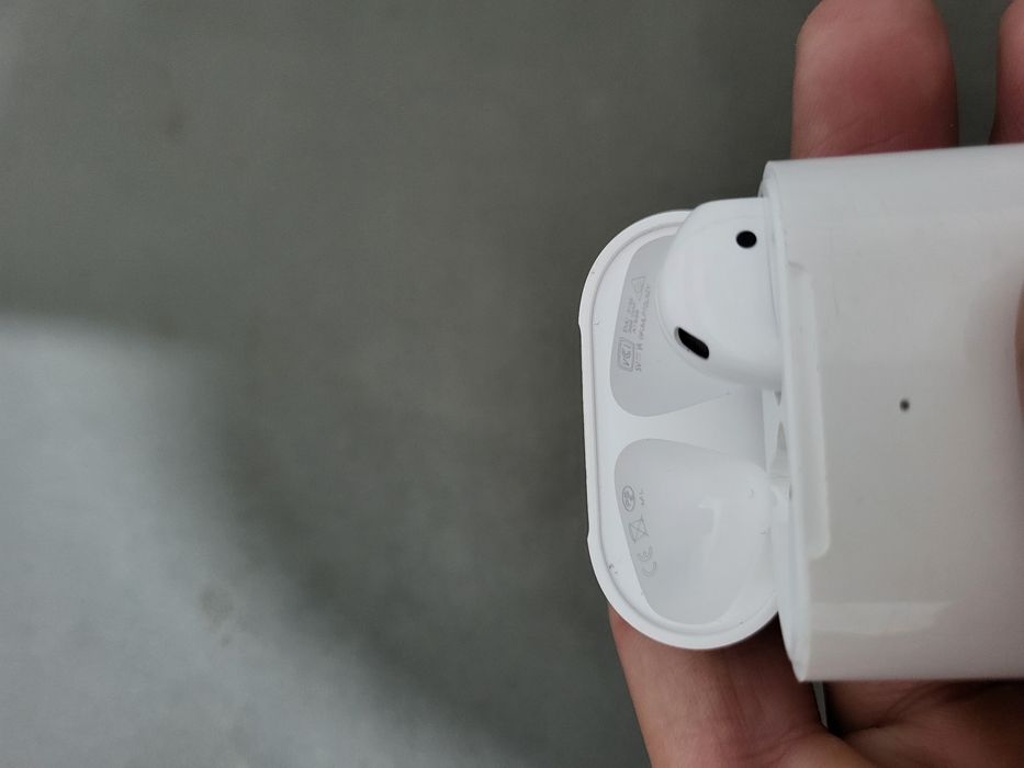 Продам эйрподсы 2