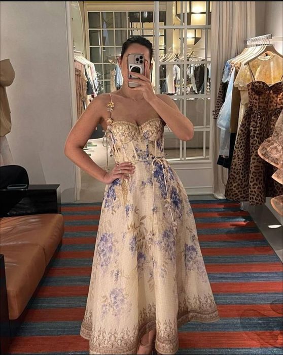 Платье вечернее в цветочек размер S