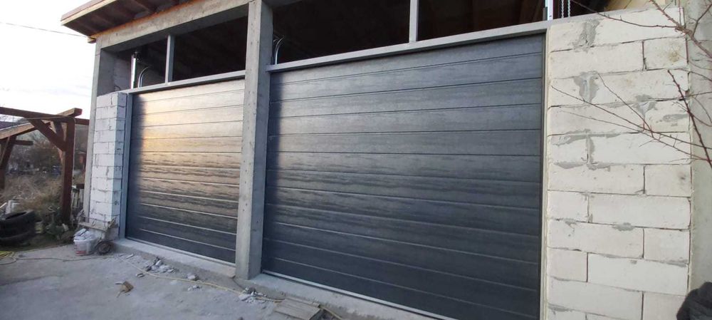 Usa de garaj sectionala 2500L/2000H ANTRACIT la doar 591 euro